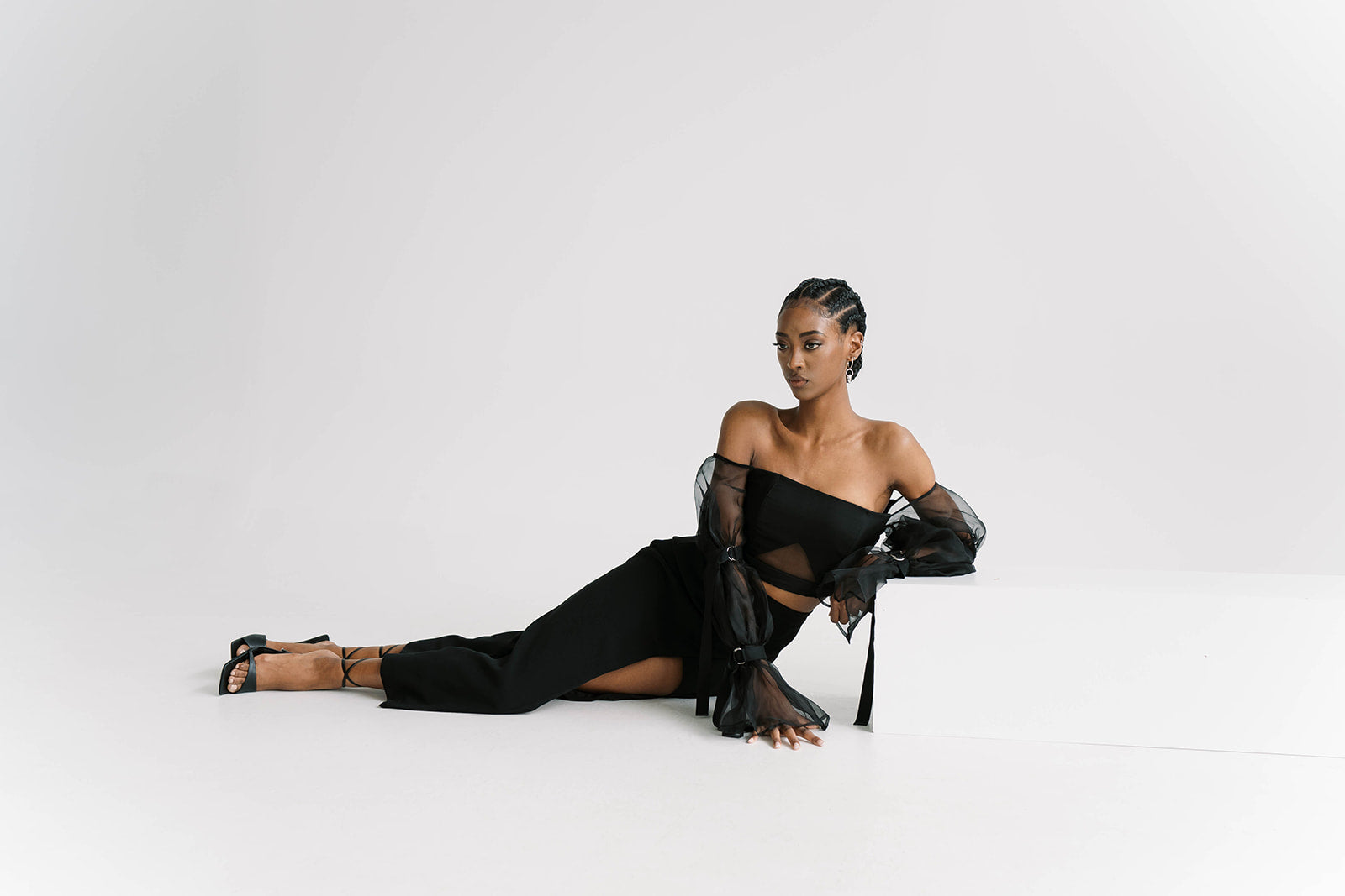 ISRAELLA KOBLA // Redefining Minimalism.